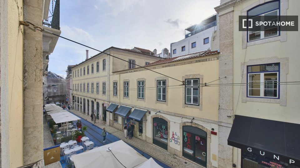 Double room Lisbon, 8 beds — photo 5