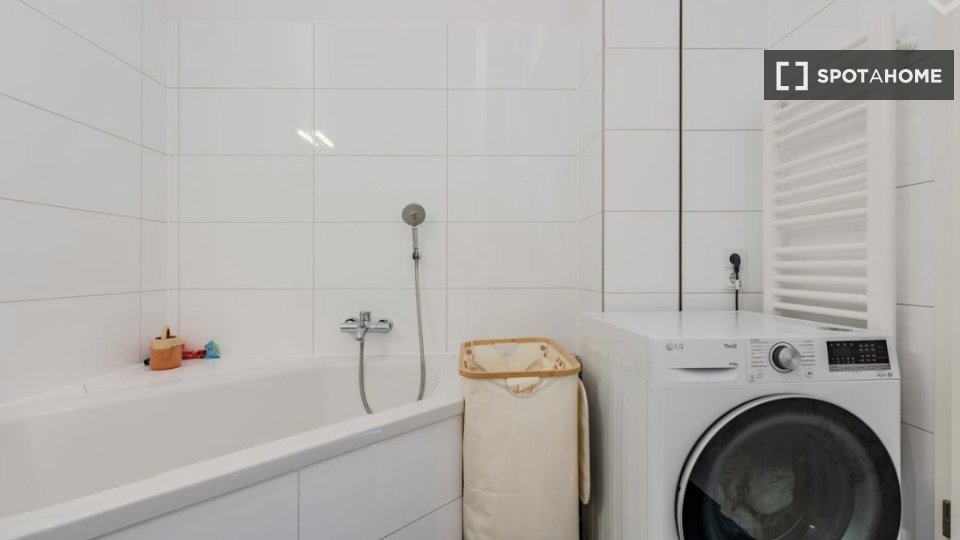 Apartment Berlin, 1 bed, 67m² — photo 16