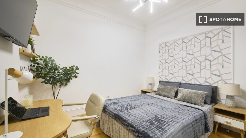 Double room Lisbon, 6 beds — photo 1