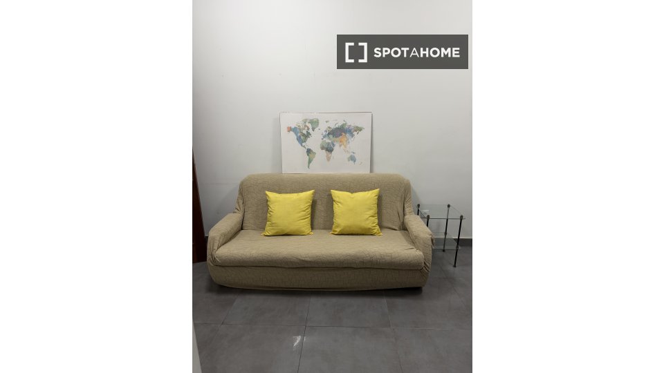 Double room Bilbao, 4 beds, 85m² — photo 16