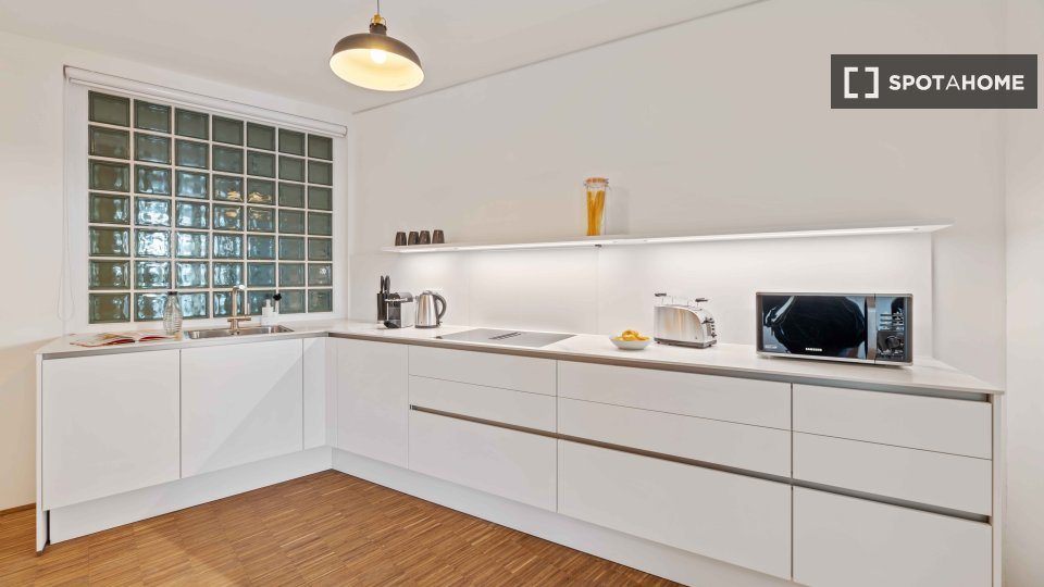 Double room Munich, 4 beds, 104m² — photo 13