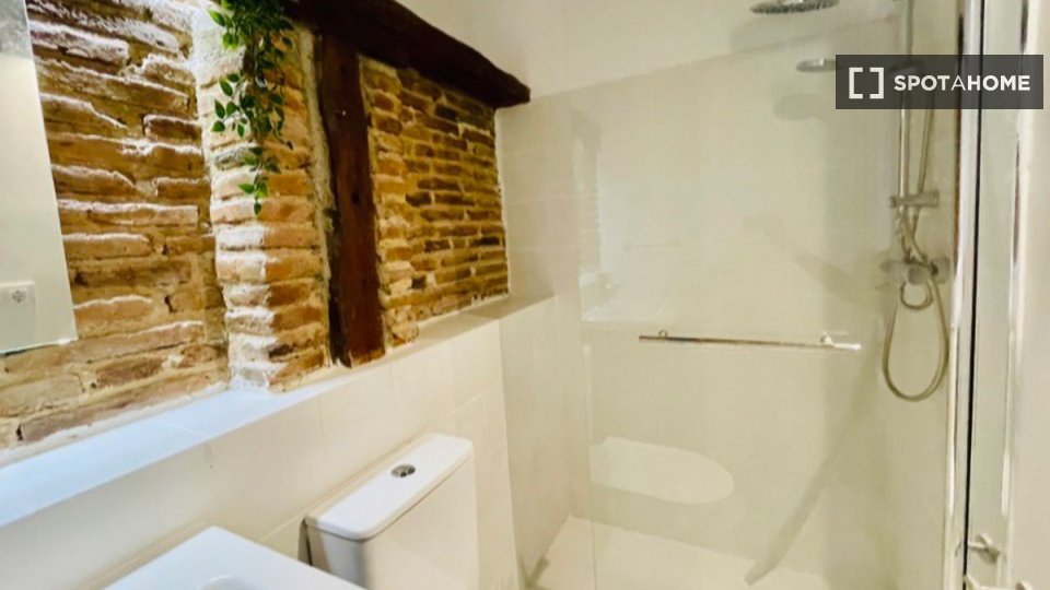 Double room Madrid, 18 beds — photo 2