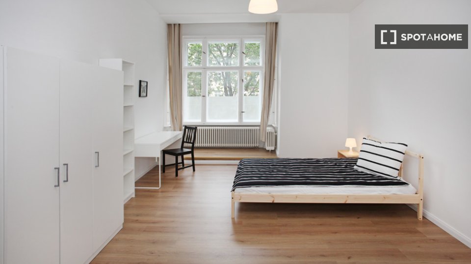 Double room Berlin, 4 beds, 90m² — photo 4