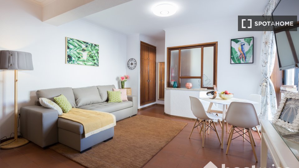 Apartment mono Porto, 20m² — photo 17