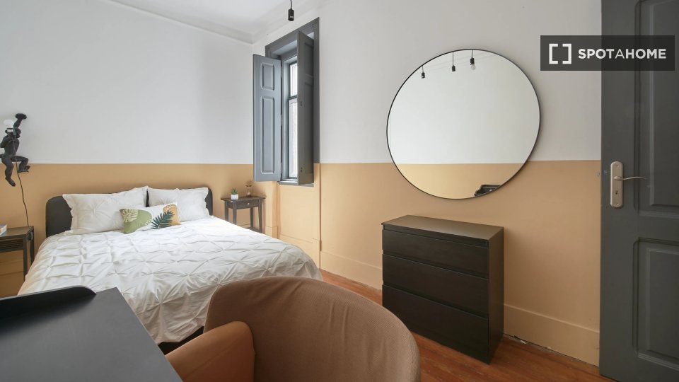 Double room Lisbon, 6 beds — photo 3