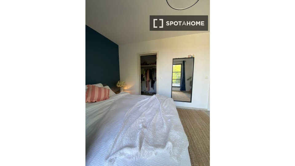 Double room Brussels, 5 beds, 225m² — photo 11