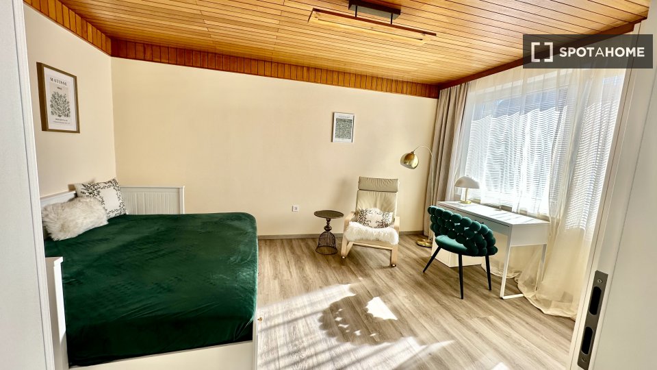 Double room Ljubljana, 3 beds, 90m² — photo 20