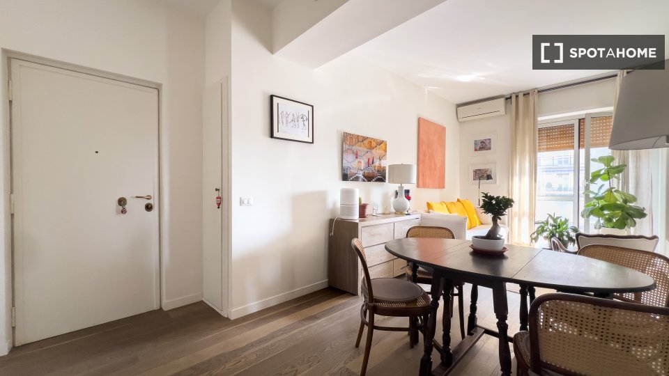 Apartment Milan, 2 beds, 70m² — photo 8