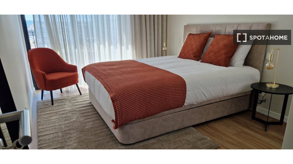 Apartment mono Lisbon, 54m² — photo 3