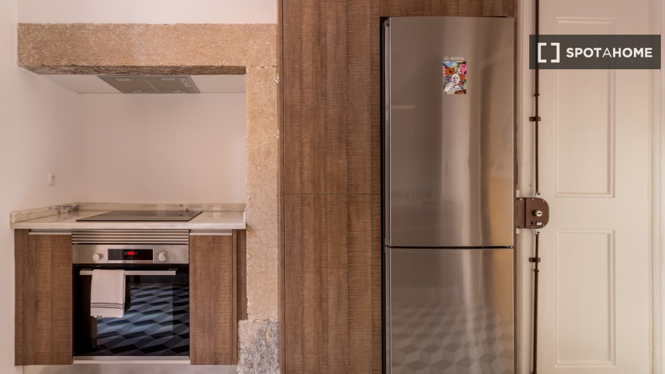 Apartment Lisbon, 2 beds, 108m² — photo 3