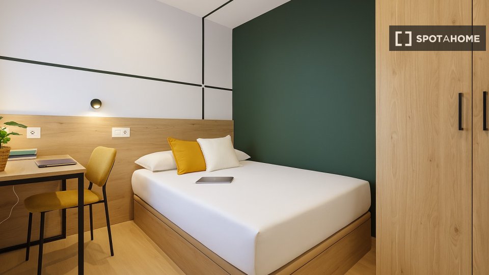 Double room Madrid, 9 beds — photo 36