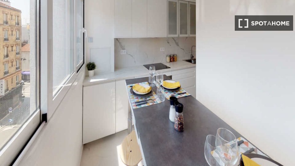 Double room Paris, 5 beds, 110m² — photo 10