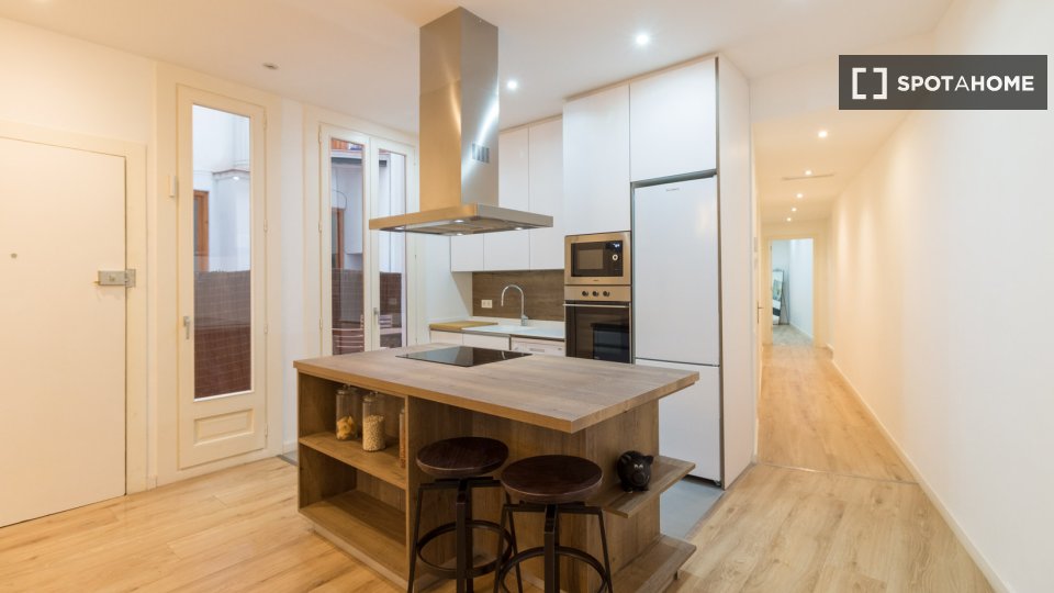 Apartment Barcelona, 3 beds, 140m² — photo 6
