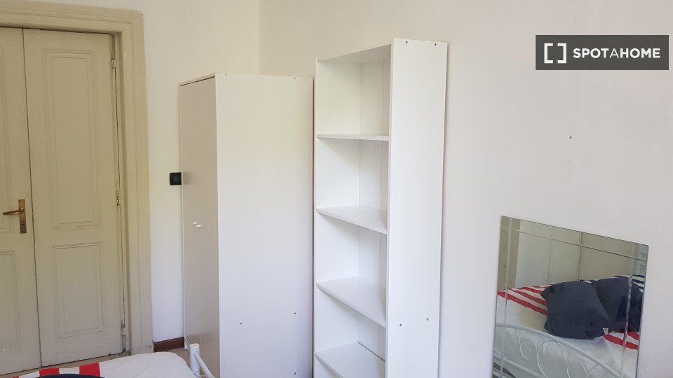 Double room Turin, 5 beds, 122m² — photo 3