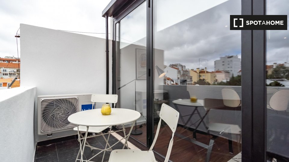 Apartment Lisbon, 2 beds — photo 11