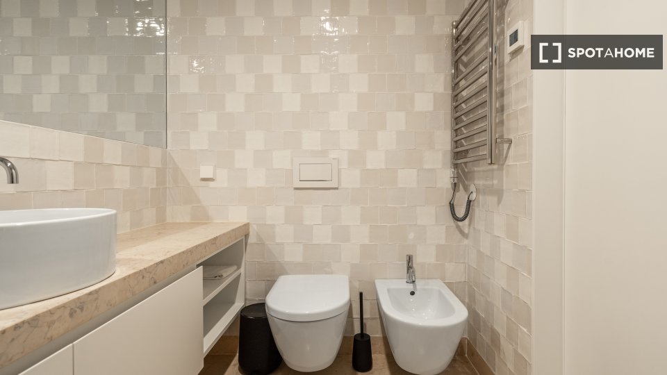 Apartment Lisbon, 2 beds — photo 49