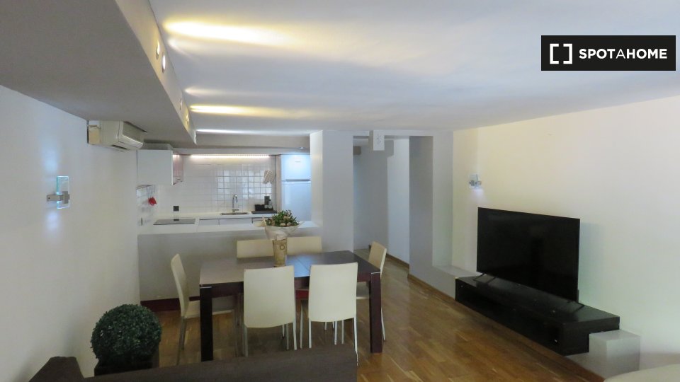 Apartment Barcelona, 2 beds, 75m² — photo 12