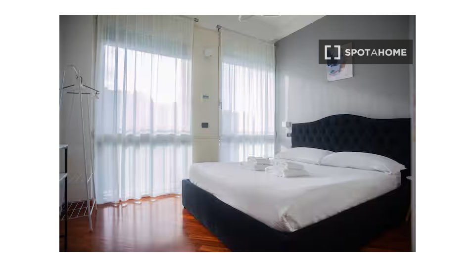 Apartment Milan, 1 bed, 53m² — photo 19