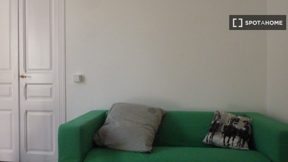 Double room Barcelona, 5 beds, 100m² — photo 5