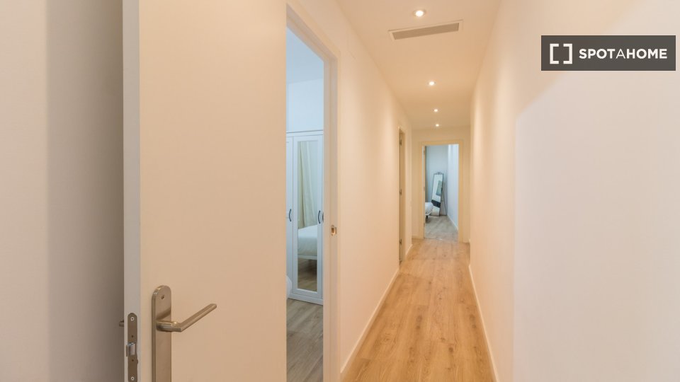 Apartment Barcelona, 3 beds, 140m² — photo 7