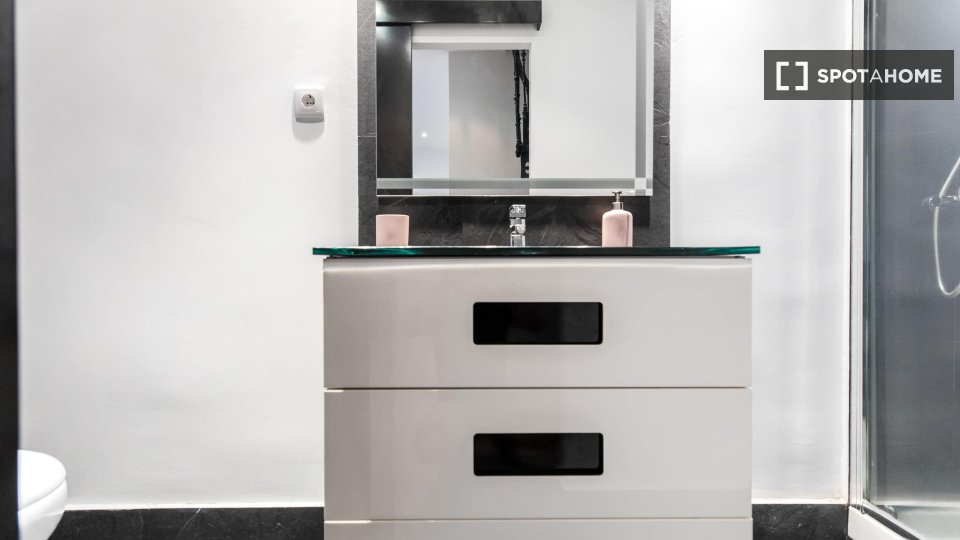 Apartment Madrid, 2 beds, 45m² — photo 12