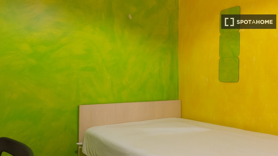 Double room Lisbon, 7 beds — photo 32