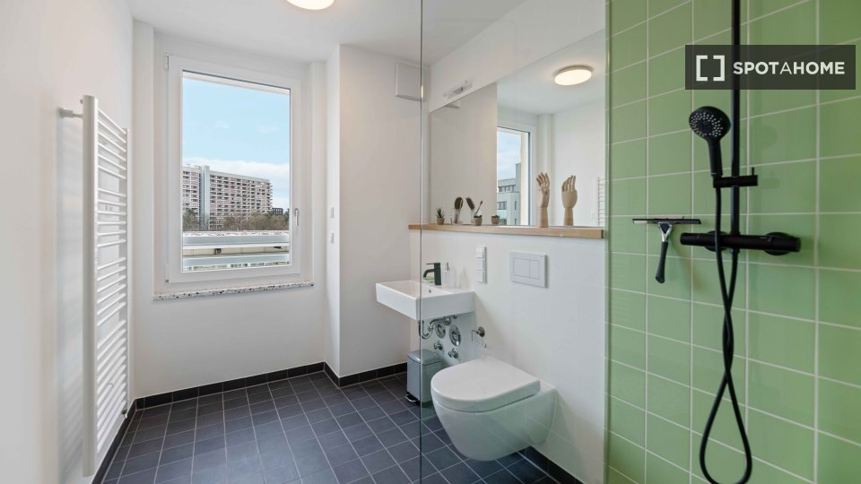 Double room Munich, 4 beds, 97m² — photo 11