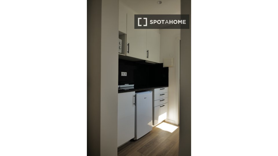 Apartment mono Porto, 20m² — photo 8