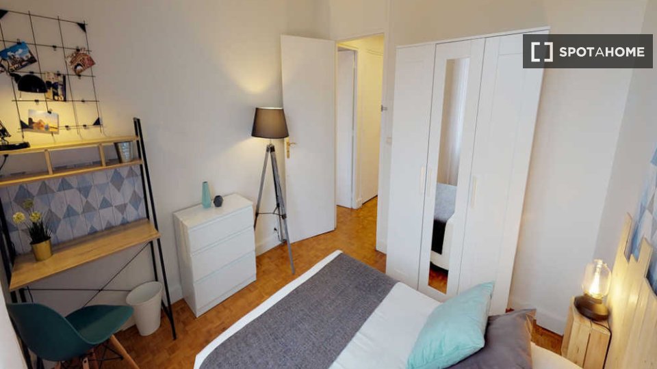 Double room Paris, 6 beds, 130m² — photo 2