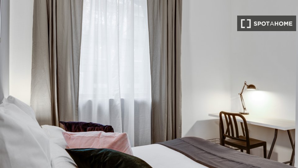 Double room Milan, 7 beds, 180m² — photo 10