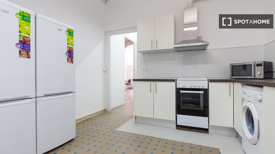 Double room Barcelona, 8 beds, 175m² — photo 6