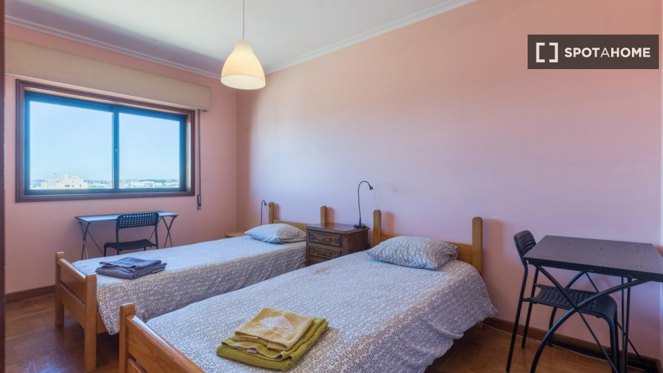 Double room Porto, 5 beds, 115m² — photo 12