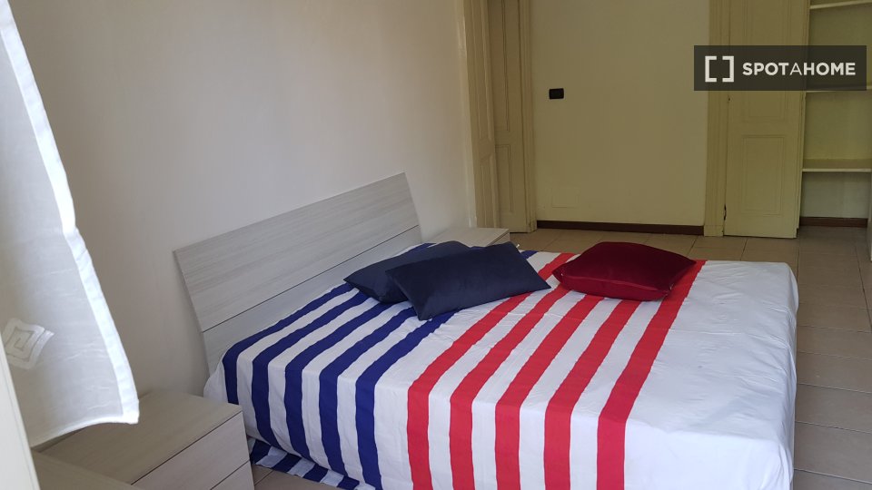 Double room Turin, 5 beds, 122m² — photo 11