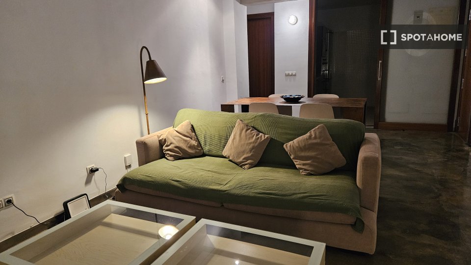 Double room Palma_De_Mallorca, 3 beds, 114m² — photo 10