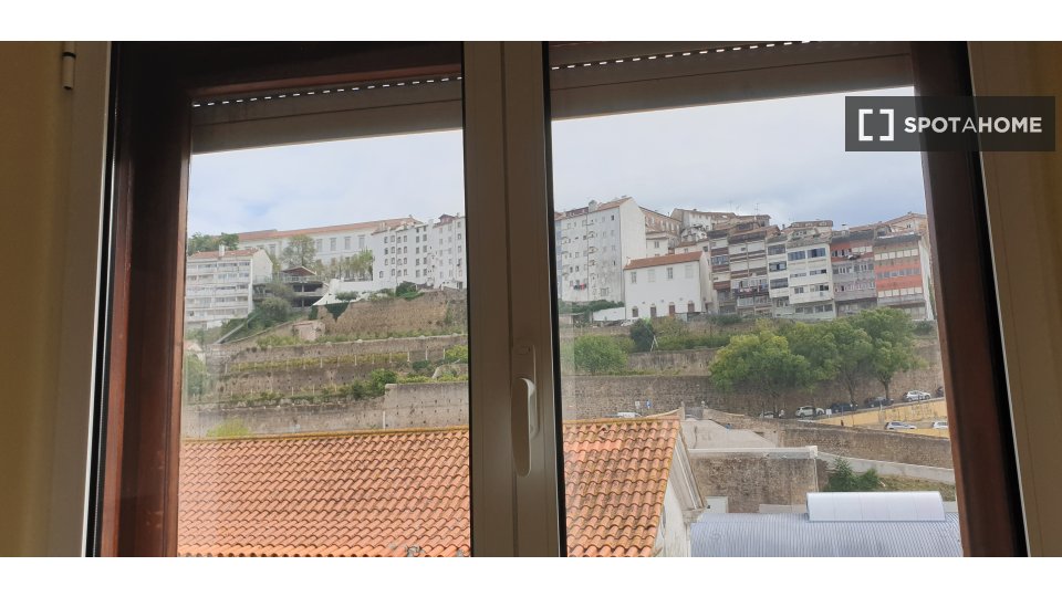 Double room Coimbra, 4 beds, 150m² — photo 19