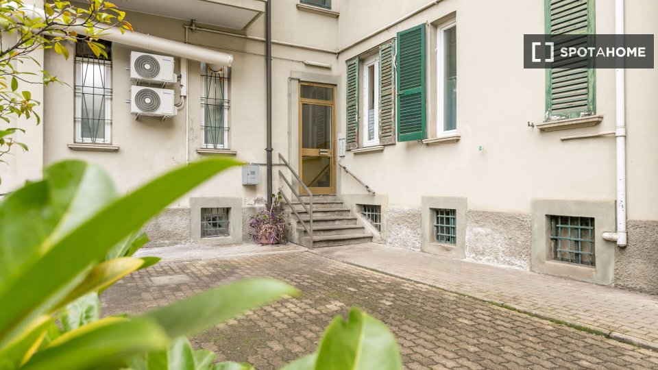 Apartment Milan, 2 beds, 70m² — photo 2