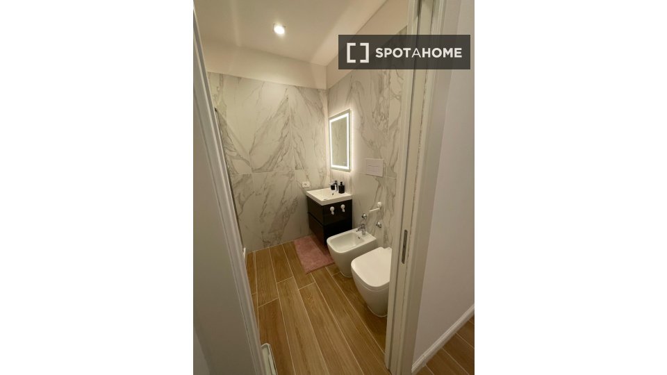 Apartment Naples, 1 bed, 50m² — photo 12