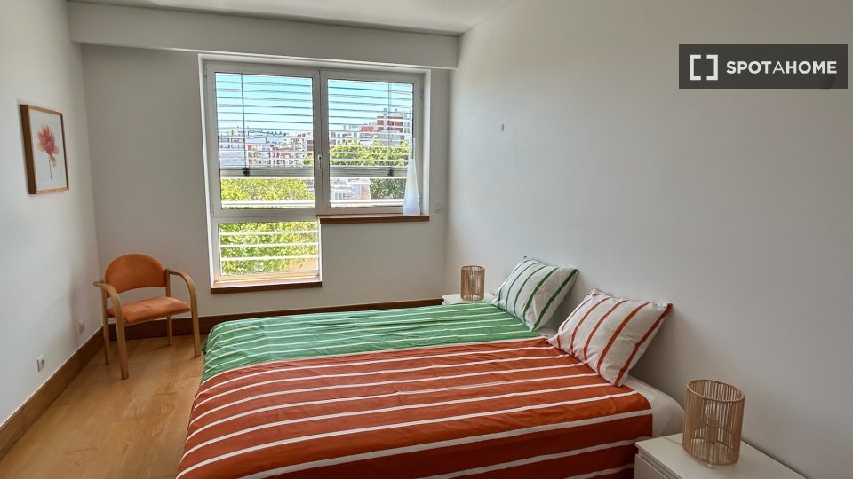 Apartment Lisbon, 2 beds, 140m² — photo 1