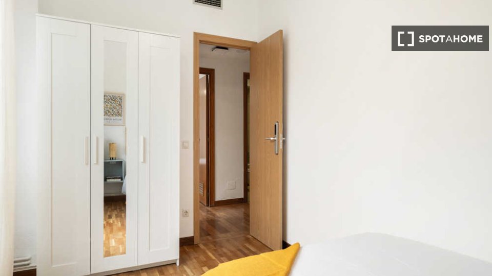Double room Madrid, 10 beds — photo 32