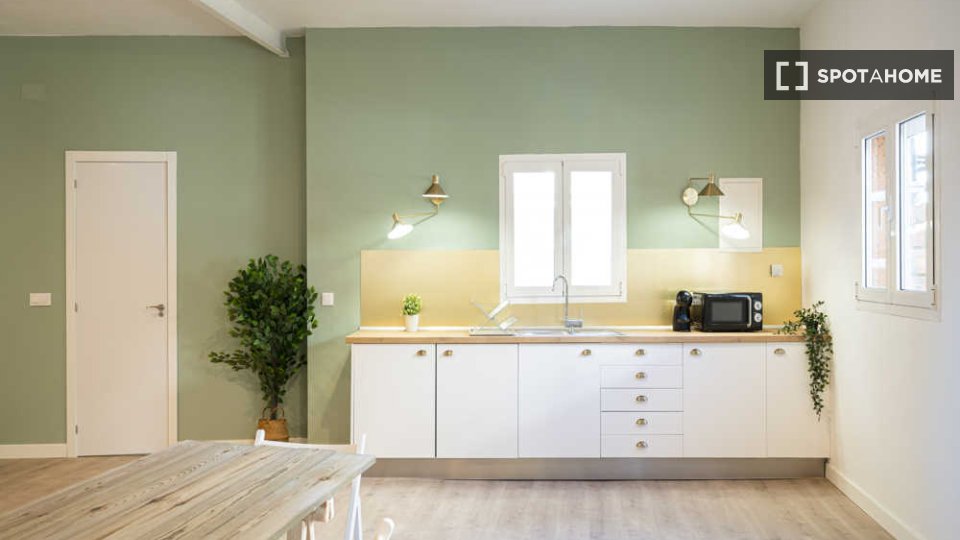Double room Madrid, 17 beds, 560m² — photo 44
