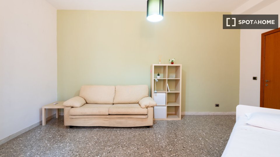 Apartment Rome, 2 beds, 63m² — photo 9