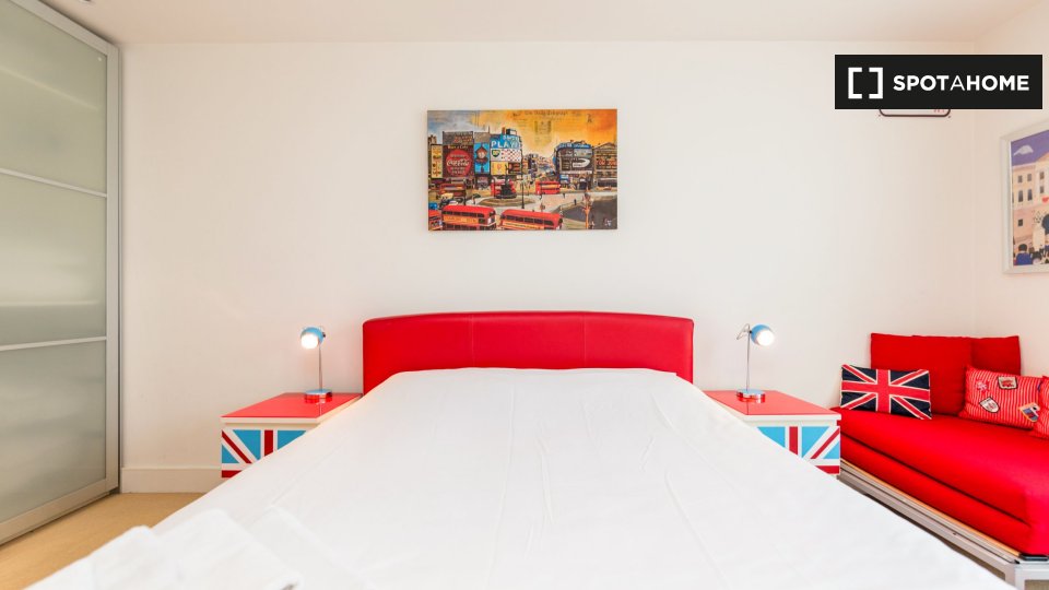 Apartment London, 1 bed, 57m² — photo 1