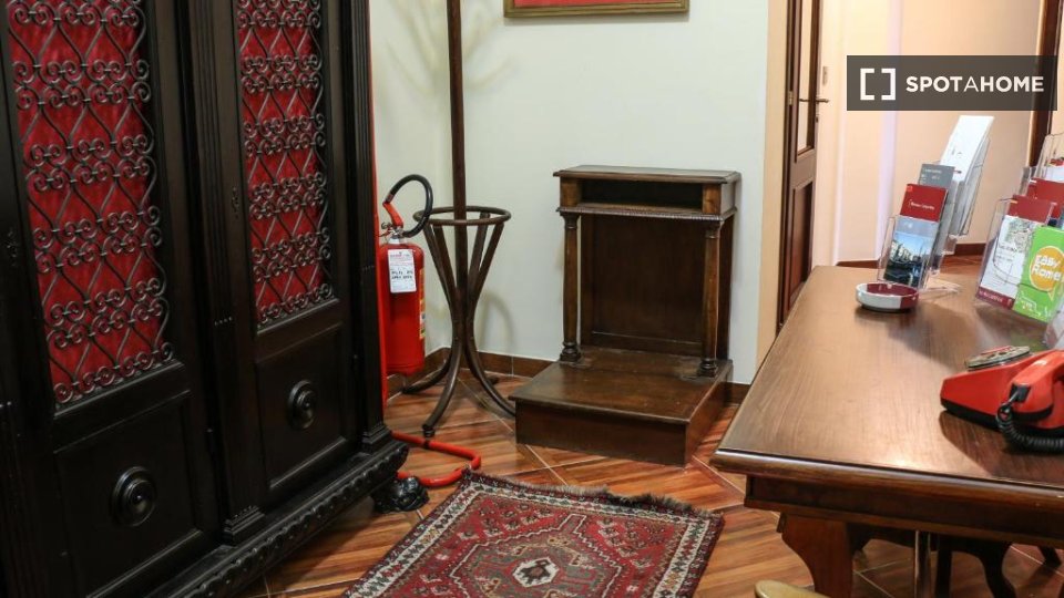 Apartment Rome, 2 beds — photo 7