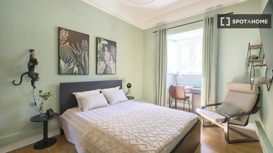Double room Lisbon, 9 beds — photo 1