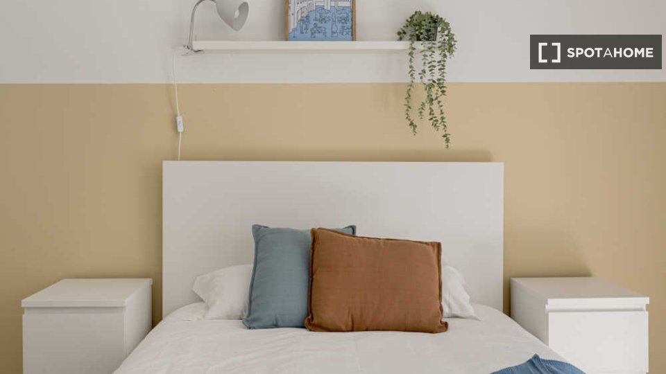 Double room Lisbon, 7 beds — photo 29