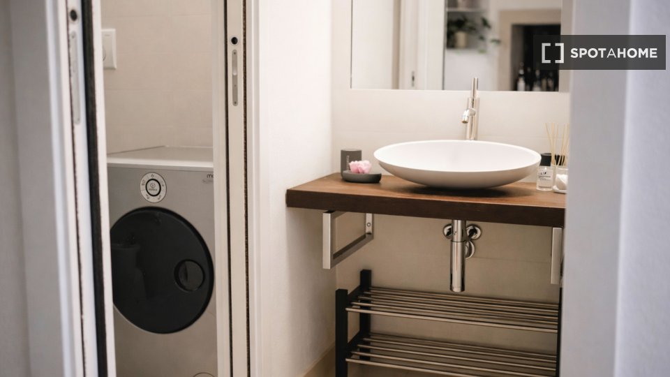 Apartment Milan, 1 bed — photo 17