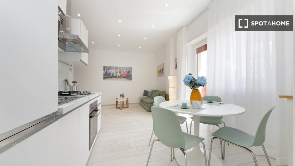 Apartment Rome, 1 bed — photo 16