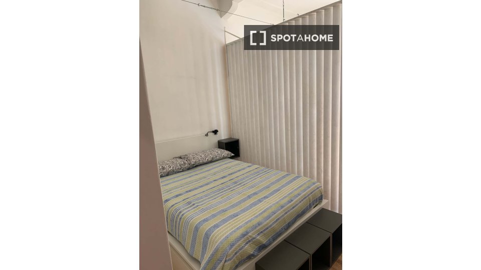 Double room Turin, 1 bed — photo 11