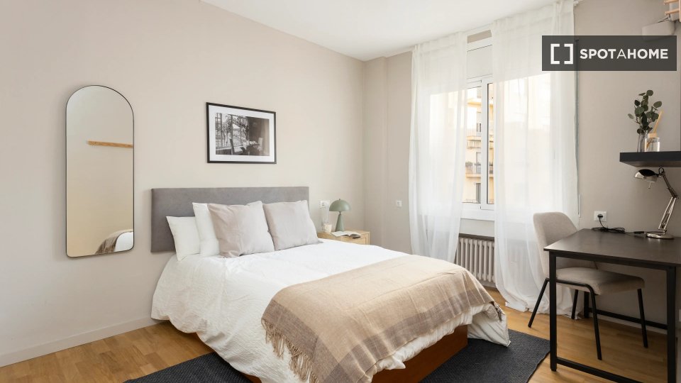 Double room Barcelona, 6 beds — photo 10