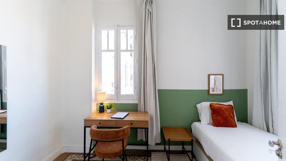 Double room Madrid, 7 beds — photo 6